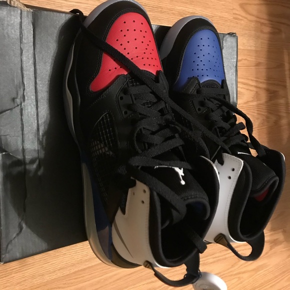 Jordan Mars 270 - brand new in box SIZE 11 Authenticated - Picture 1 of 7